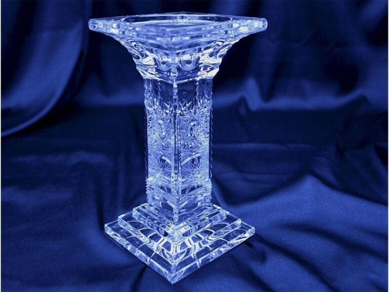 Křišťálový broušený svícen 18 cm