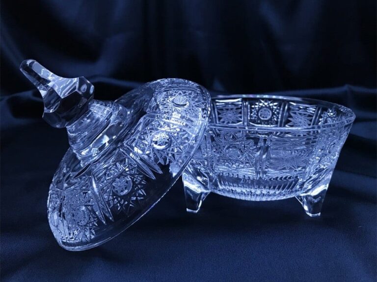 Křišťálová broušená dóza 14 cm s víčkem