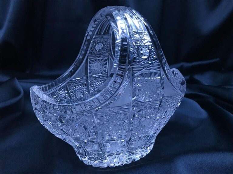 Křišťálový broušený dekorativní košík 14 cm