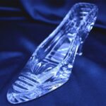 Křišťálová broušená dekorativní botička 19 cm