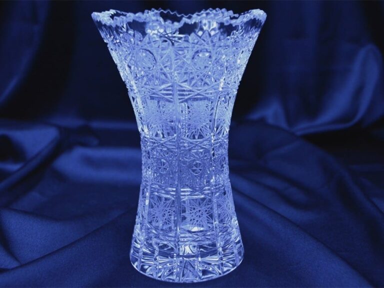 Křišťálová broušená váza 15 cm