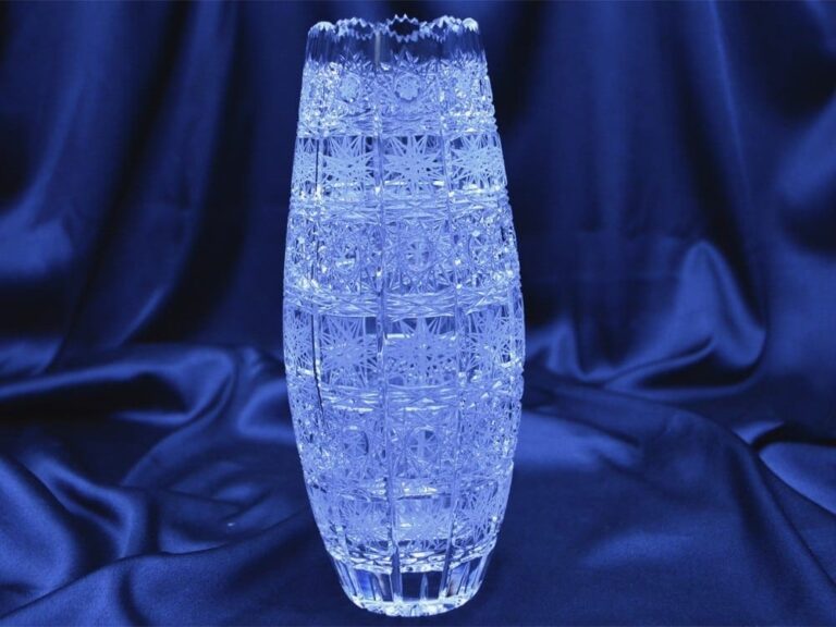 Křišťálová broušená váza 23 cm