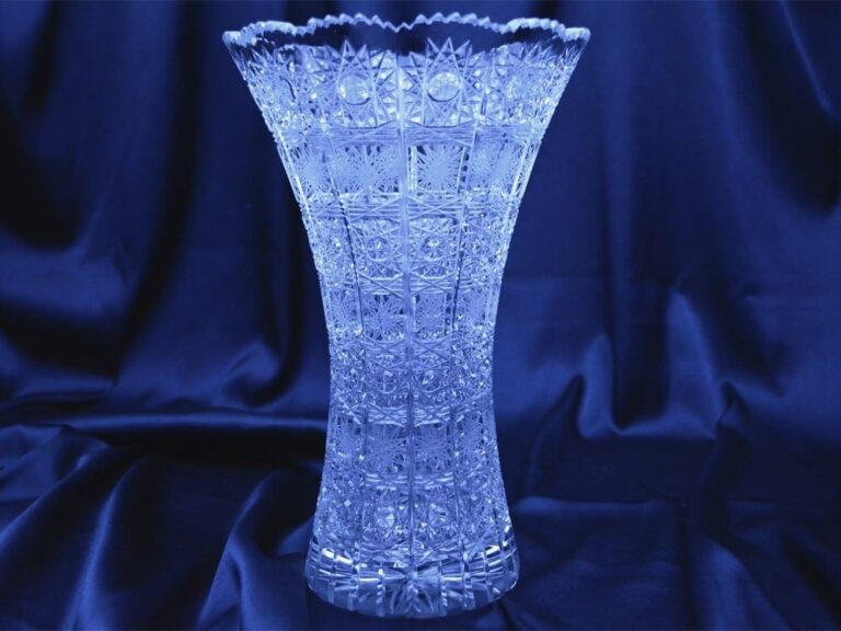 Křišťálová broušená váza 25 cm