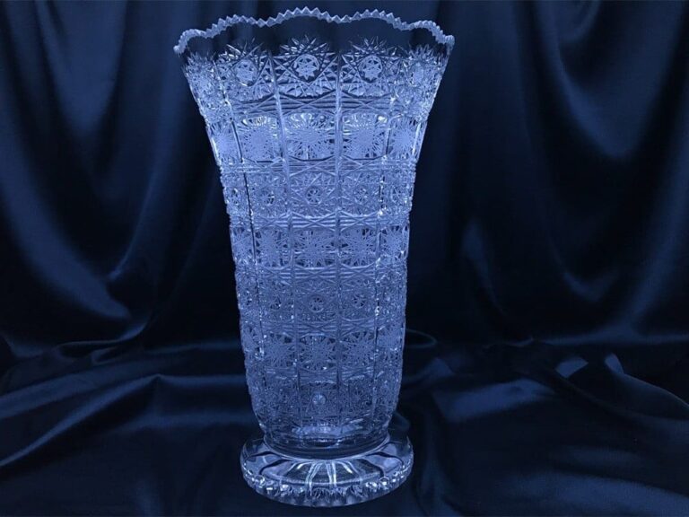 Křišťálová broušená váza 30 cm