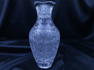 Křišťálová broušená váza 20 cm