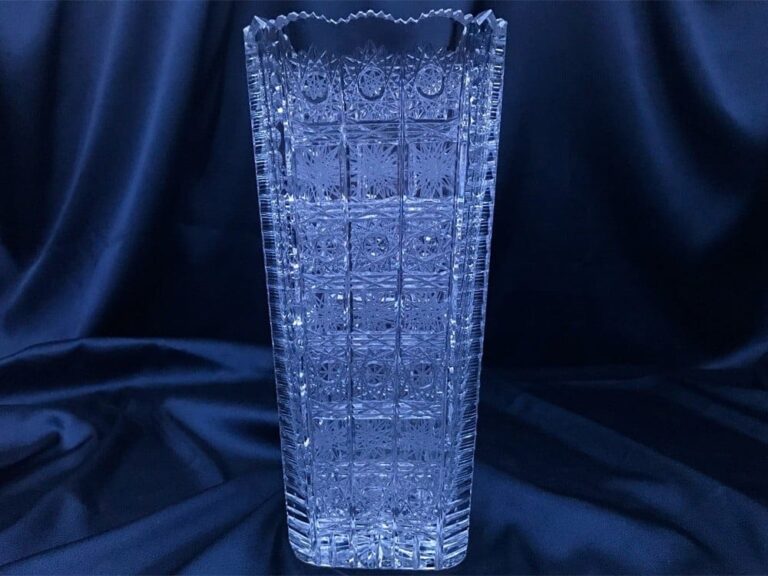 Křišťálová broušená váza 24,5 cm